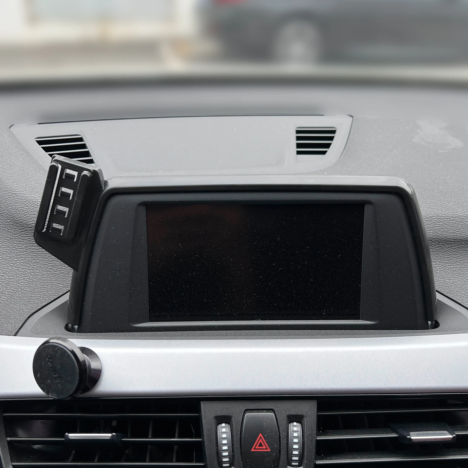 Car Mobile Phone Holder for BM - X1 Phone Accessories 评论和价格