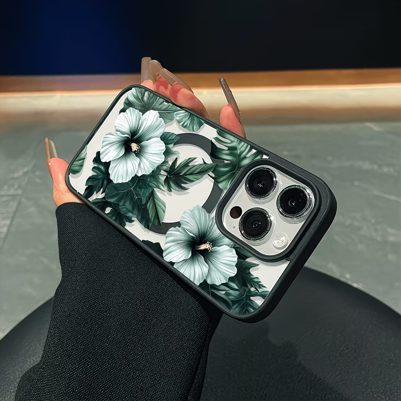 Green Floral Print Phone Case  - Magnetic Phone Case 评论和价格